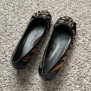 Dana Buchman Flats (Brown/Black Zebra With Gold Accents, Women’s Size 10)
